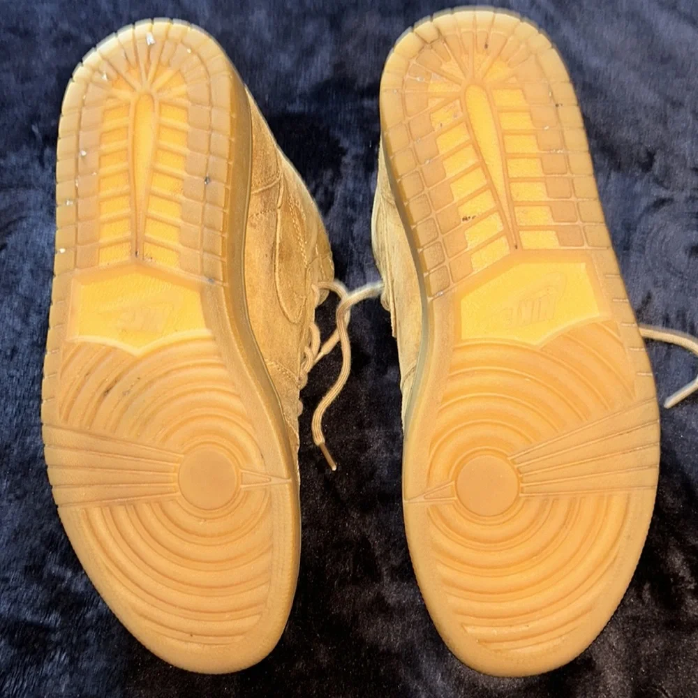 Nike Air Jordan 1 Retro High OG (Wheat) - Picture 6 of 6